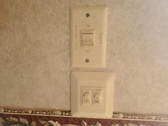 4YDT2492111020558 - 2001 KEYSTONE SPRINTER თეთრი ფოტო 8