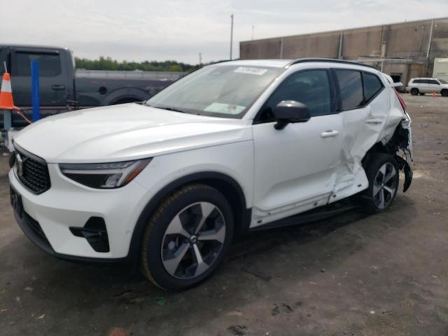 YV4K92HM2P2045678 - 2023 VOLVO XC40 ULTIMATE WHITE photo 1