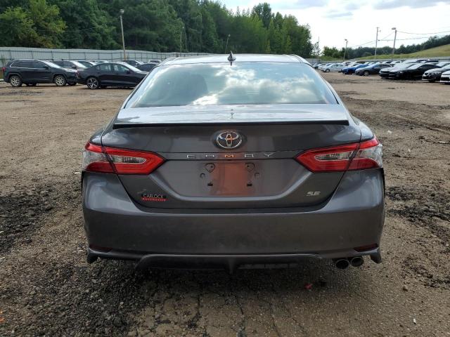 4T1G11AK1LU871466 - 2020 TOYOTA CAMRY SE GRAY photo 6