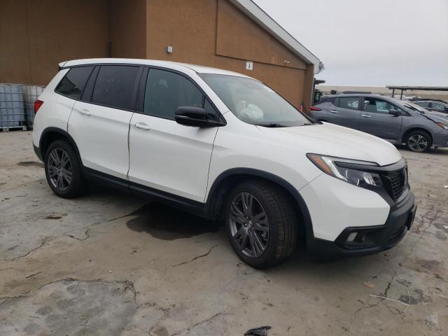 5FNYF7H56KB009459 - 2019 HONDA PASSPORT EXL WHITE photo 4
