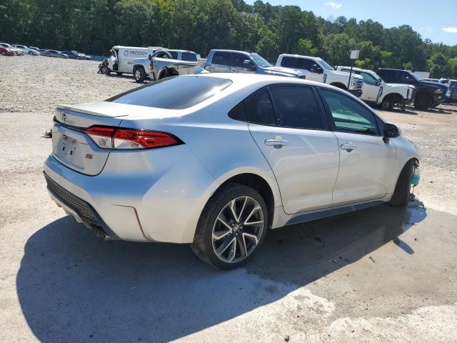 5YFS4RCE2LP041460 - 2020 TOYOTA COROLLA SE ვერცხლისფერი ფოტო 3