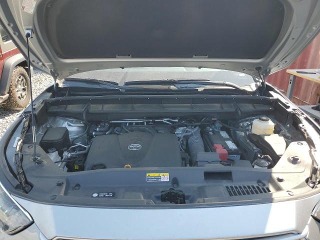 5TDGZRAH0MS522174 - 2021 TOYOTA HIGHLANDER XLE SILVER photo 12