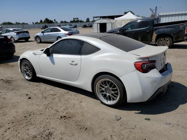 JF1ZNAA19H9706550 - 2017 TOYOTA 86 BASE WHITE photo 2