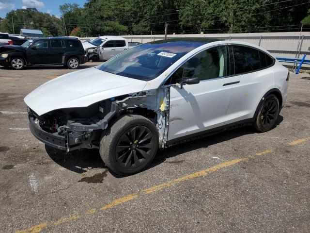 5YJXCDE27HF049992 - 2017 TESLA MODEL X WHITE photo 1