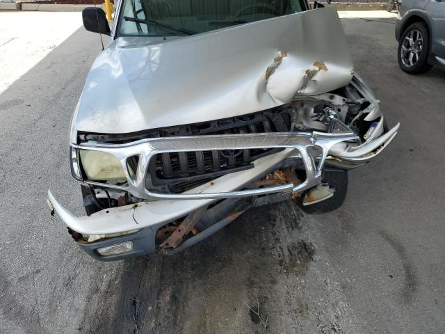 5TESN92N04Z449496 - 2004 TOYOTA TACOMA XTRACAB PRERUNNER ვერცხლისფერი ფოტო 11