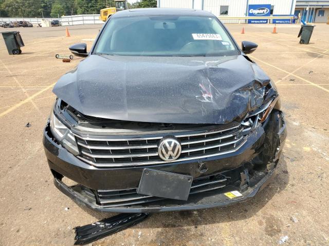 1VWLA7A37KC011636 - 2019 VOLKSWAGEN PASSAT WOLFSBURG BLACK photo 5