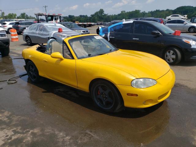 JM1NB353510203536 - 2001 MAZDA MX-5 MIATA BASE YELLOW photo 4