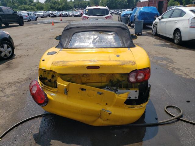 JM1NB353510203536 - 2001 MAZDA MX-5 MIATA BASE YELLOW photo 6