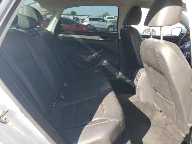 1VWBN7A35EC053680 - 2014 VOLKSWAGEN PASSAT SE WHITE photo 10
