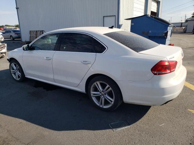1VWBN7A35EC053680 - 2014 VOLKSWAGEN PASSAT SE WHITE photo 2
