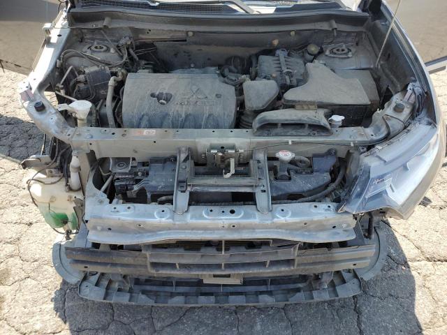 JA4AD2A35LZ008991 - 2020 MITSUBISHI OUTLANDER ES 银色 照片 12