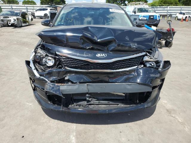 5XXGT4L30JG256738 - 2018 KIA OPTIMA LX Czarny zdjęcie 5