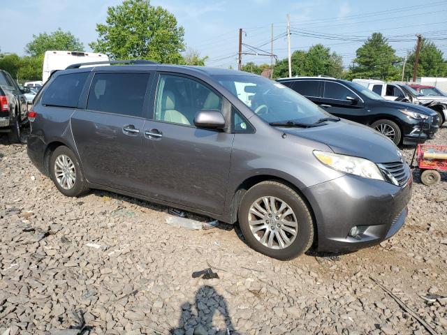 5TDYK3DC4ES491048 - 2014 TOYOTA SIENNA XLE GRAY photo 4