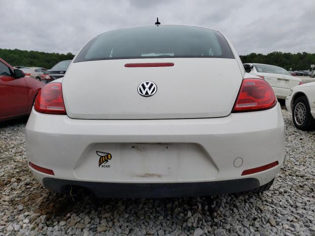 3VWFP7AT9DM627626 - 2013 VOLKSWAGEN BEETLE WHITE photo 6