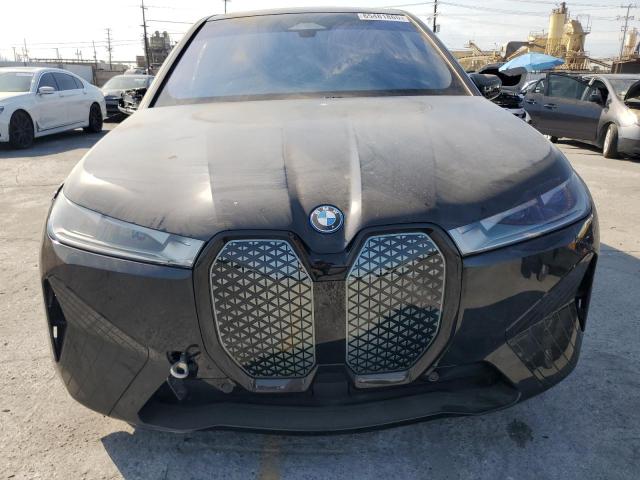 WB523CF00RCP19944 - 2024 BMW IX XDRIVE50 Grafit foto 5
