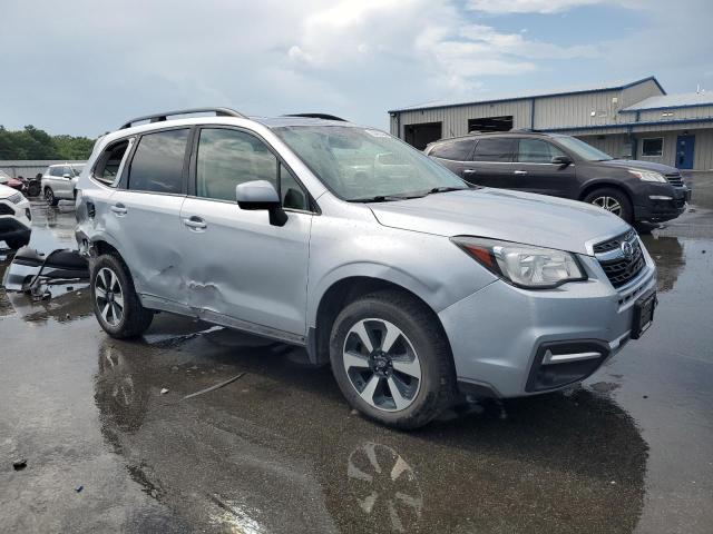 JF2SJAEC1HH507504 - 2017 SUBARU FORESTER 2.5I PREMIUM 银色 照片 4