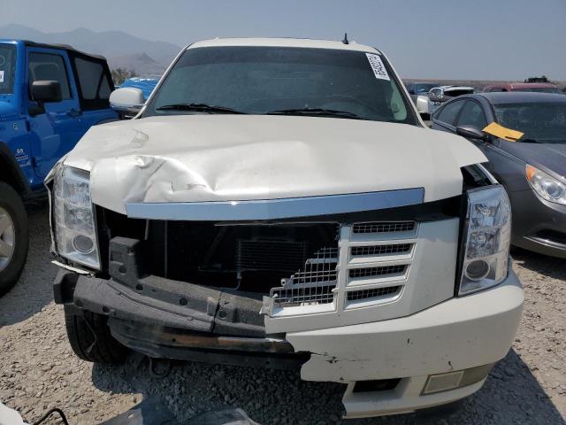 1GYFK63828R219746 - 2008 CADILLAC ESCALADE LUXURY WHITE photo 5