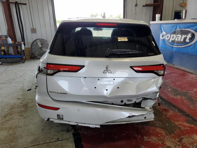 JA4J4VA83RZ064224 - 2024 MITSUBISHI OUTLANDER SE WHITE photo 6