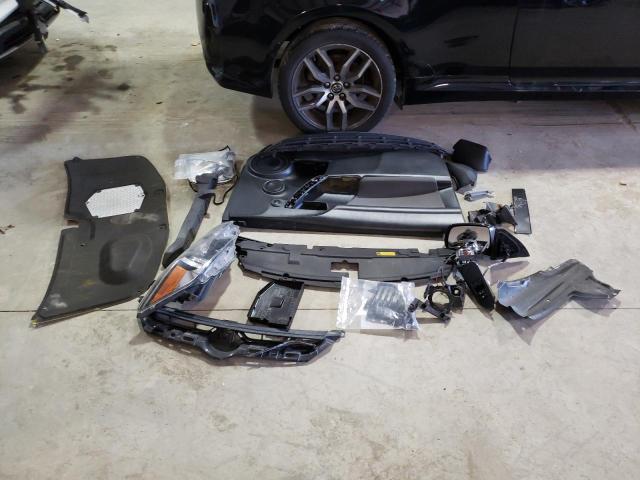 JTKJF5C78FJ004513 - 2015 TOYOTA SCION TC 黑色 照片 12