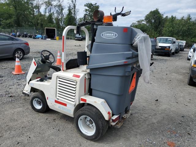 43003379 - 2012 TENN SWEEPER WHITE photo 3