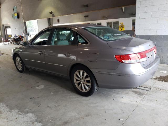 KMHFC46F67A155818 - 2007 HYUNDAI AZERA SE GRAY photo 2