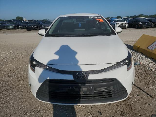 5YFB4MDE2PP050411 - 2023 TOYOTA COROLLA LE WHITE photo 5