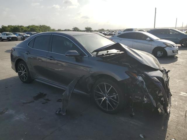4T1G11AKXPU738355 - 2023 TOYOTA CAMRY SE NIGHT SHADE GRAY photo 4