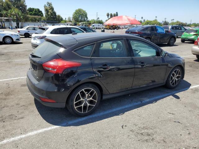 1FADP3M21JL201695 - 2018 FORD FOCUS SEL BLACK photo 3