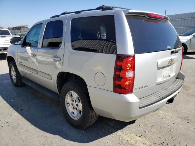 1GNSKAE02BR274002 - 2011 CHEVROLET TAHOE K1500 LS SILVER photo 2