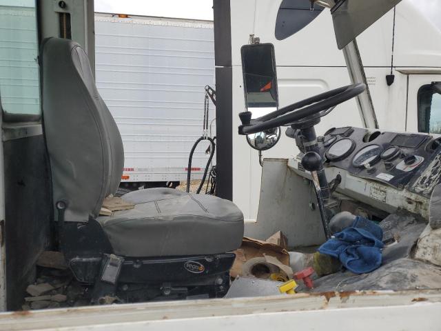 4LMSF2112HL031303 - 2017 CAPACITY OF TEXAS TJ6500T WHITE photo 5