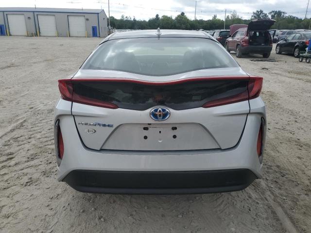 JTDKARFPXJ3090241 - 2018 TOYOTA PRIUS PRIM 银色 照片 6