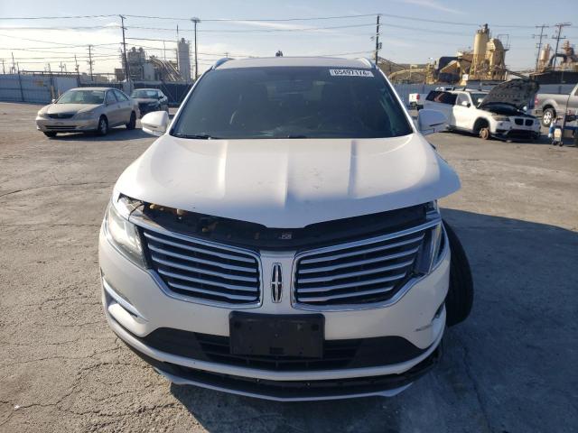 5LMCJ2C99HUL22424 - 2017 LINCOLN MKC SELECT أبيض صورة 5