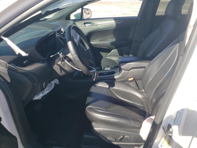 5LMCJ2C99HUL22424 - 2017 LINCOLN MKC SELECT أبيض صورة 7