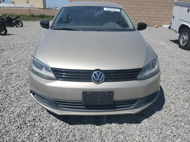 3VW2K7AJ2DM205113 - 2013 VOLKSWAGEN JETTA BASE 米色 照片 5