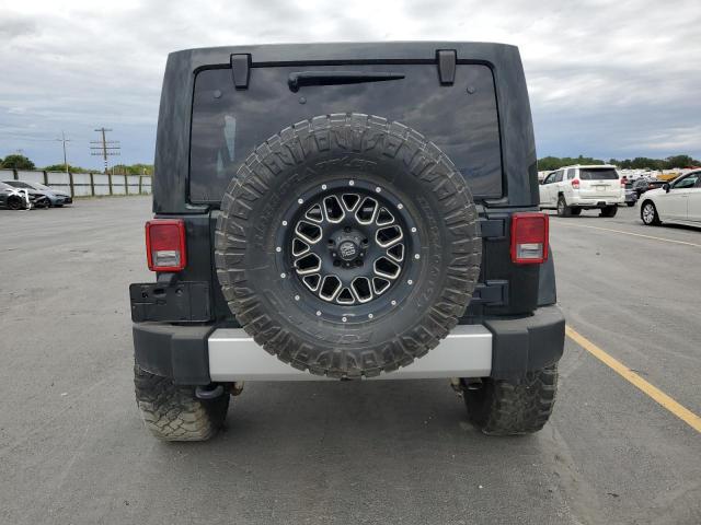 1C4BJWEG8CL217202 - 2012 JEEP WRANGLER U SAHARA BLACK photo 6