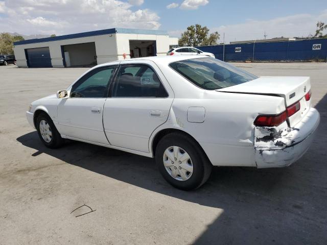 JT2BG22K0W0150626 - 1998 TOYOTA CAMRY CE WHITE photo 2