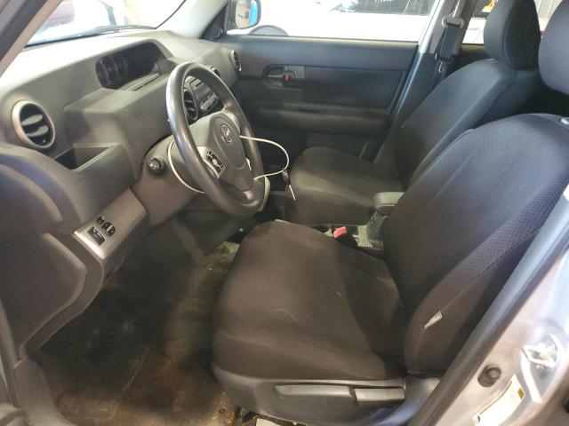 JTLKE50E181052024 - 2008 TOYOTA SCION XB SILVER photo 7
