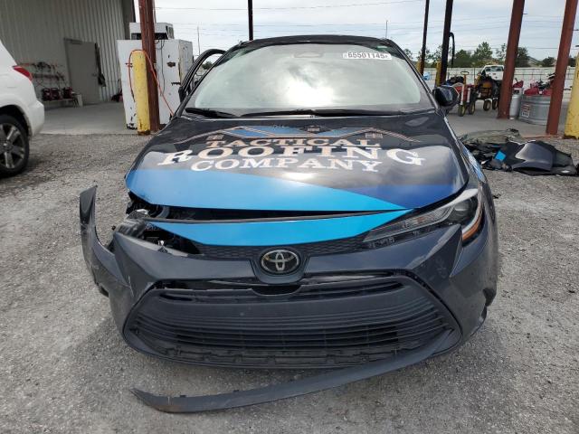 5YFB4MDE1PP004407 - 2023 TOYOTA COROLLA LE 石墨色 照片 5