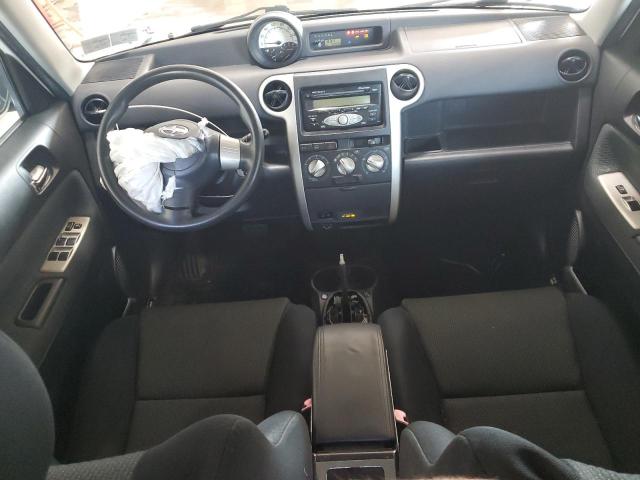 JTLKT324664062655 - 2006 TOYOTA SCION XB WHITE photo 8