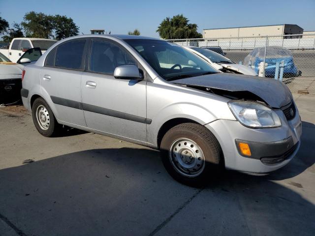 KNADE123666131100 - 2006 KIA RIO SILVER photo 4