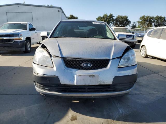 KNADE123666131100 - 2006 KIA RIO SILVER photo 5