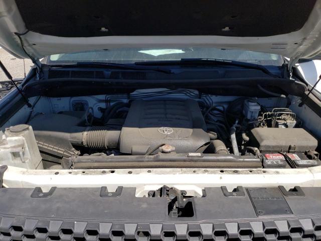 5TFRY5F17JX239907 - 2018 TOYOTA TUNDRA DOUBLE CAB SR/SR5 WHITE photo 11
