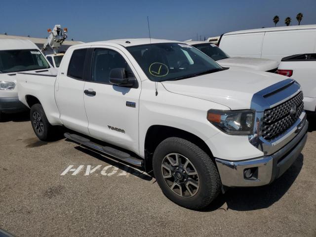 5TFRY5F17JX239907 - 2018 TOYOTA TUNDRA DOUBLE CAB SR/SR5 WHITE photo 4