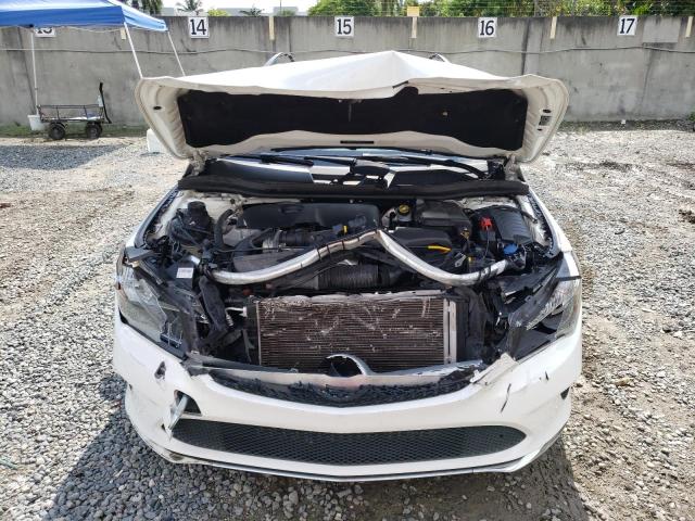 WDDSJ4EB0JN670679 - 2018 MERCEDES-BENZ CLA 250 WHITE photo 5