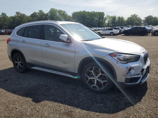 WBXHT3C3XJ5K20481 - 2018 BMW X1 XDRIVE28I SILVER photo 4