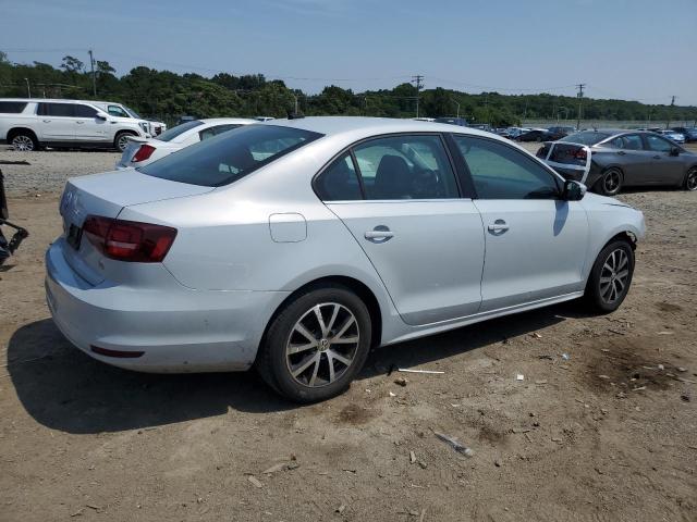 3VWDB7AJ0HM264689 - 2017 VOLKSWAGEN JETTA SE GRAY photo 3