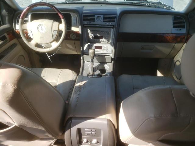 5LMFU28R44LJ23438 - 2004 LINCOLN NAVIGATOR ვერცხლისფერი ფოტო 8