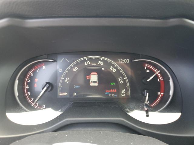 2T3W1RFV9SW389315 - 2025 TOYOTA RAV4 XLE 银色 照片 9