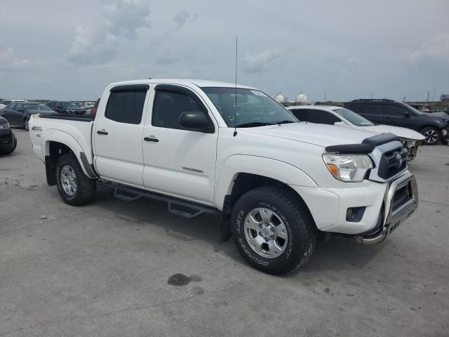 5TFLU4EN1CX032707 - 2012 TOYOTA TACOMA DOUBLE CAB WHITE photo 4