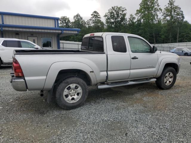 5TETU62N26Z232816 - 2006 TOYOTA TACOMA PRERUNNER ACCESS CAB SILVER photo 3